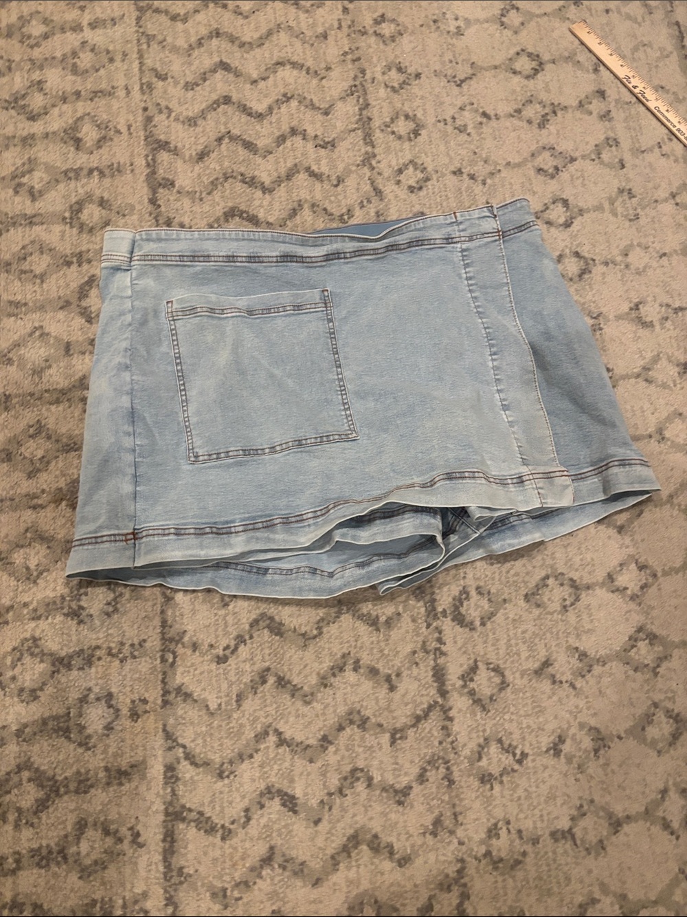 Av and Viv Light Blue Denim Skort - Women size 22